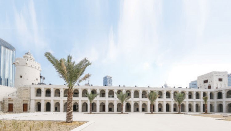 مشهد عام لواجهة قصر الحصن الرئيسية